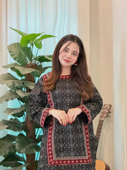 Midnight Riwaayat Embroidered Lawn 2 Piece Dhaga Pret